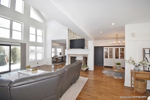 8 N135 Sunvale Dr, Elgin, IL 60124 photo 11