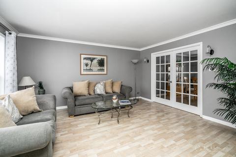 1809 Edgewood Dr, Algonquin, IL 60102 photo 2