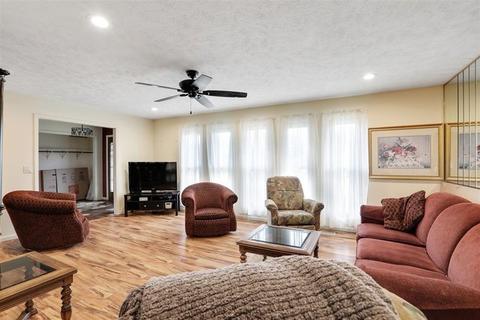 10 Turner Rd, Normal, IL 61761 photo 3