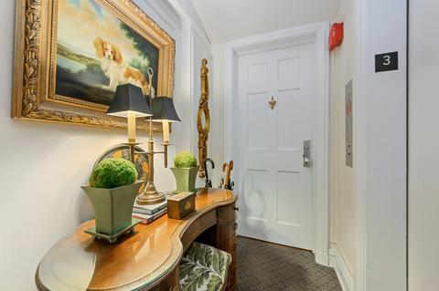 210 E Pearson St #3A, Chicago, IL 60611 photo 2