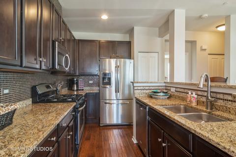1921 Potomac Ct, Wheeling, IL 60090 photo 5