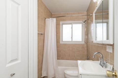 1203 Clover Ln, Mchenry, IL 60051 photo 6