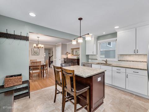 1513 Elm St, Wheaton, IL 60189 photo 7