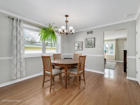 1513 Elm St, Wheaton, IL 60189 photo 9