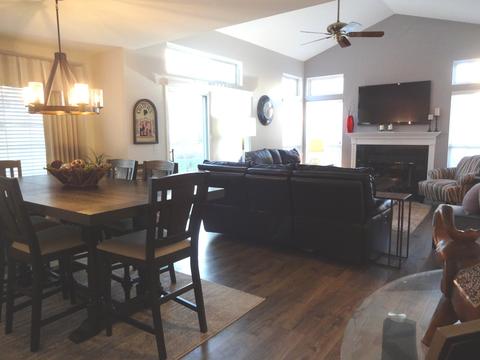 426 Cromwell Cir #4, Bartlett, IL 60103 photo 3
