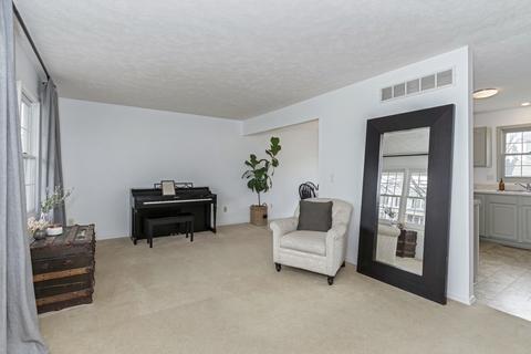 1015 Kings Mill Rd, Normal, IL 61761 photo 6
