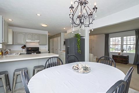 1015 Kings Mill Rd, Normal, IL 61761 photo 14