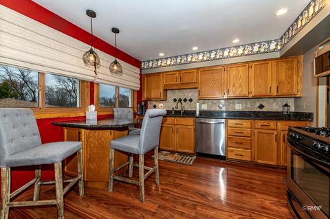 620 Baxter Ln, Hoffman Estates, IL 60169 photo 10