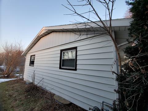 312 E Lincoln St, Mount Morris, IL 61054 photo 2