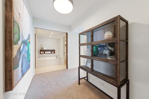 180 E Pearson St #6703, Chicago, IL 60611 photo 24