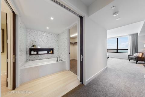 180 E Pearson St #6703, Chicago, IL 60611 photo 26