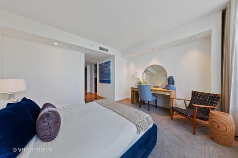 180 E Pearson St #6703, Chicago, IL 60611 photo 38