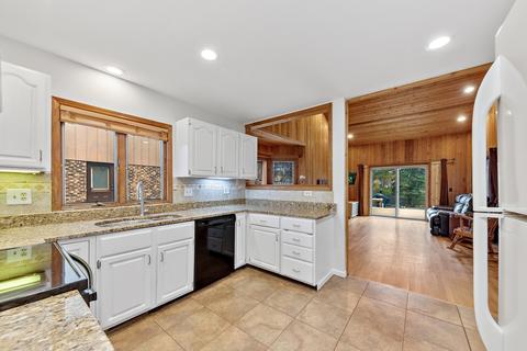 5719 Silent Brook Ln, Rolling Meadows, IL 60008 photo 6