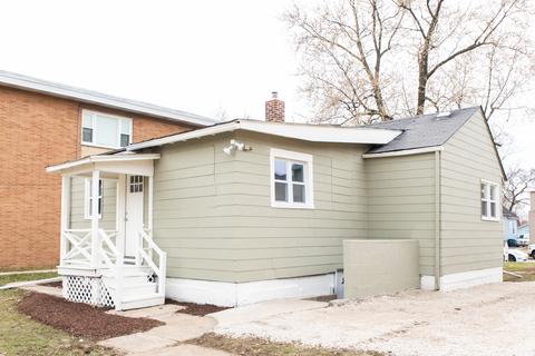 643 N View St, Aurora, IL 60506 photo 2