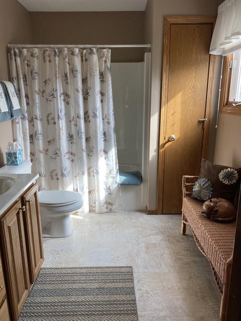 751 Barley Ridge Trl, Freeport, IL 61032 photo 9