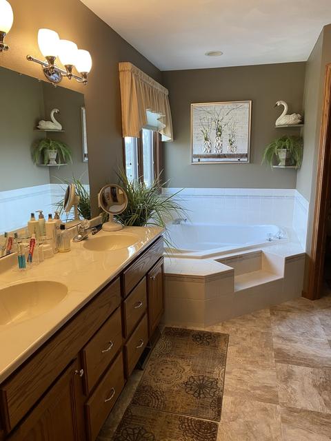 751 Barley Ridge Trl, Freeport, IL 61032 photo 7