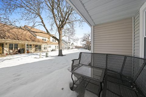603 Sutton Ct, Wheeling, IL 60090 photo 25