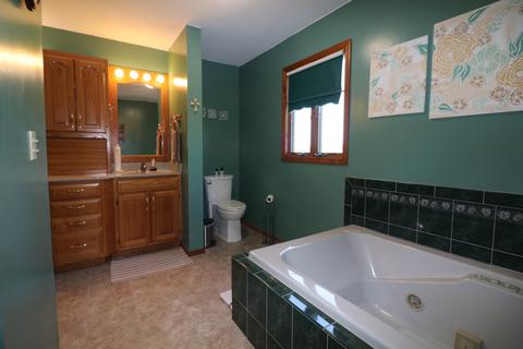 7784 Buttercup Rd, Weldon, IL 61882 photo 17