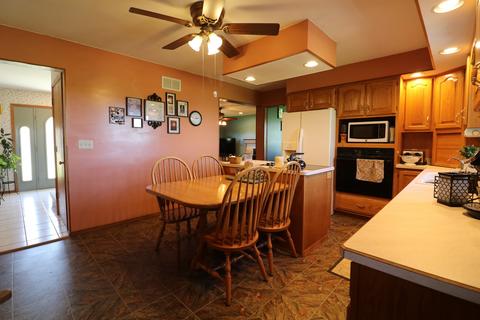 7784 Buttercup Rd, Weldon, IL 61882 photo 7