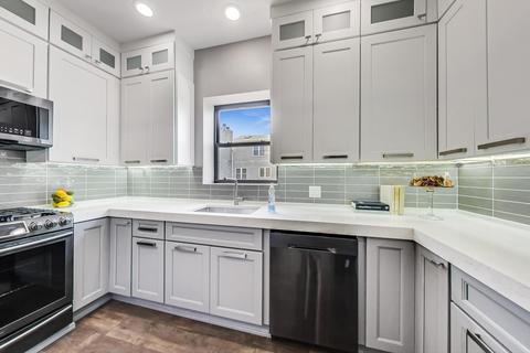 4840 S Champlain Ave #4, Chicago, IL 60615 photo 9