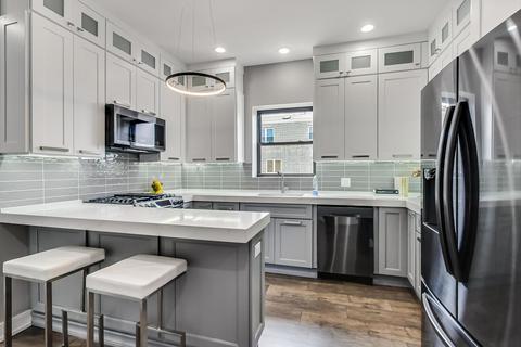 4840 S Champlain Ave #4, Chicago, IL 60615 photo 8