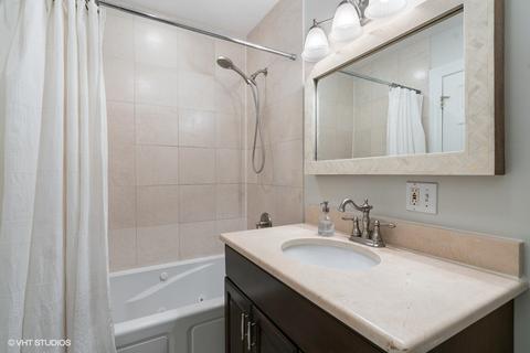 3753 W Byron St #2, Chicago, IL 60618 photo 13