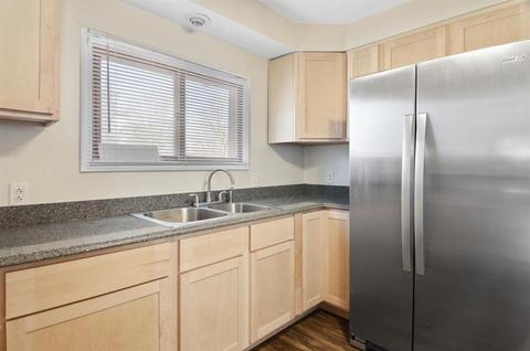 305 E Franklin St, Paxton, IL 60957 photo 7