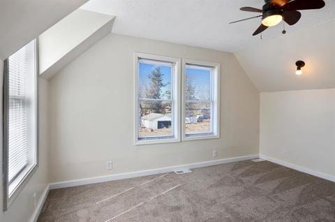 305 E Franklin St, Paxton, IL 60957 photo 16