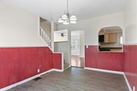 305 E Franklin St, Paxton, IL 60957 photo 5
