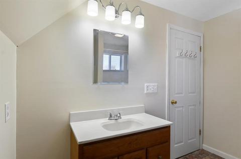 305 E Franklin St, Paxton, IL 60957 photo 18
