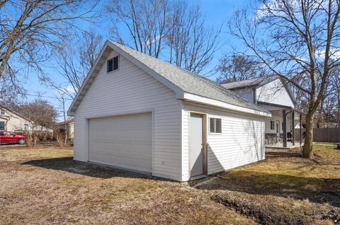 305 E Franklin St, Paxton, IL 60957 photo 24