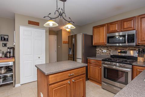 14337 Capital Dr, Plainfield, IL 60544 photo 11