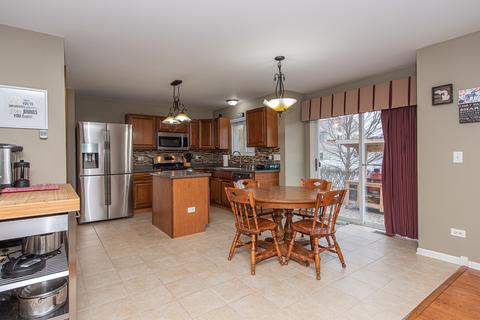 14337 Capital Dr, Plainfield, IL 60544 photo 10