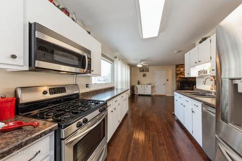 1310 Campbell Ln, Hoffman Estates, IL 60169 photo 5