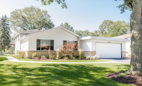 1915 E Pawnee Ln, Mount Prospect, IL 60056 photo 2
