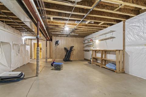 5840 Leeds Rd, Hoffman Estates, IL 60192 photo 26