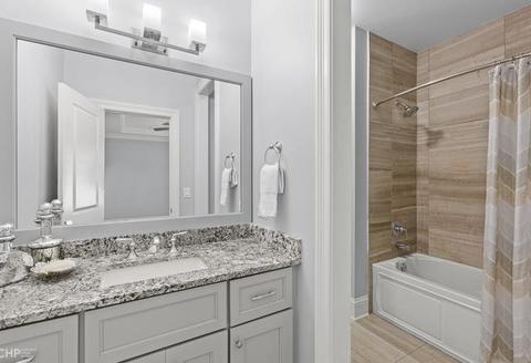 515 N Eagle St, Naperville, IL 60563 photo 32