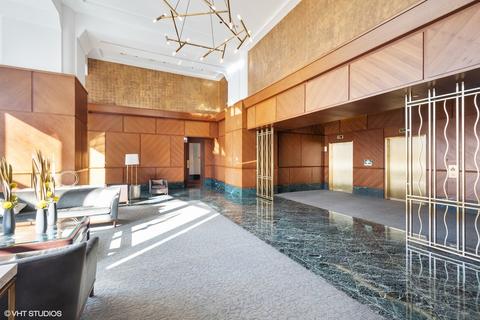 100 E Huron St #1201, Chicago, IL 60611 photo 2