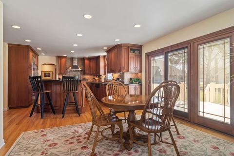 2409 Cimarron Ct, Naperville, IL 60565 photo 5