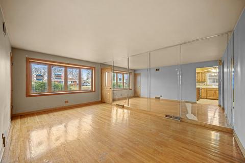 7737 W 80th Pl, Bridgeview, IL 60455 photo 5