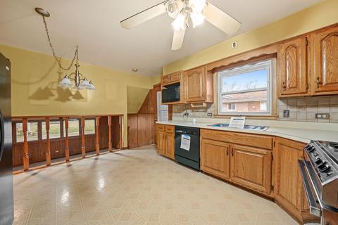 7737 W 80th Pl, Bridgeview, IL 60455 photo 15