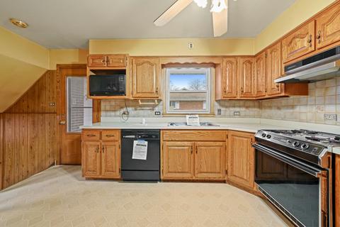 7737 W 80th Pl, Bridgeview, IL 60455 photo 17