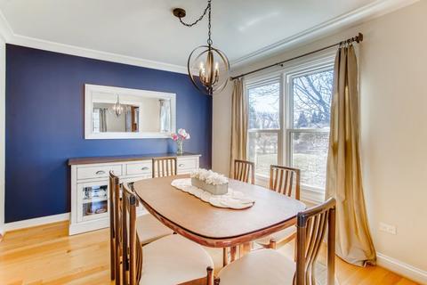 2360 Richmond Dr, Wheaton, IL 60187 photo 7