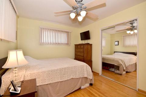 464 E Park Ave, Elmhurst, IL 60126 photo 18