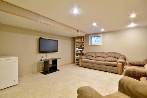 464 E Park Ave, Elmhurst, IL 60126 photo 23