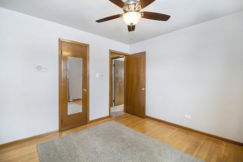 8124 S Octavia Ave, Bridgeview, IL 60455 photo 13