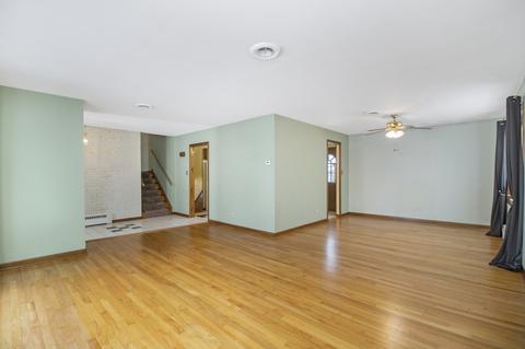 8124 S Octavia Ave, Bridgeview, IL 60455 photo 19