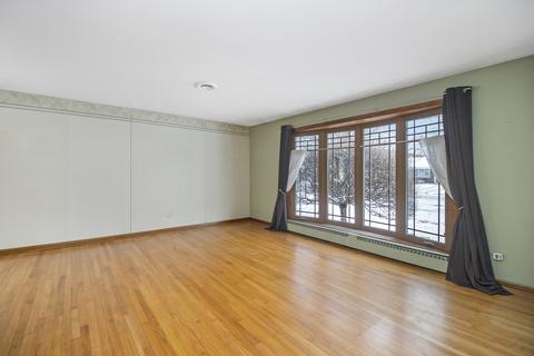 8124 S Octavia Ave, Bridgeview, IL 60455 photo 16