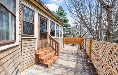 379 Hubbard Ave, Elgin, IL 60123 photo 5