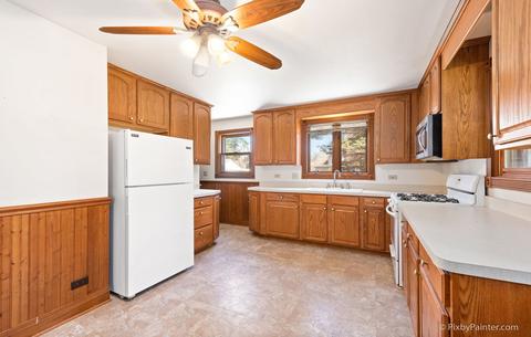 379 Hubbard Ave, Elgin, IL 60123 photo 20